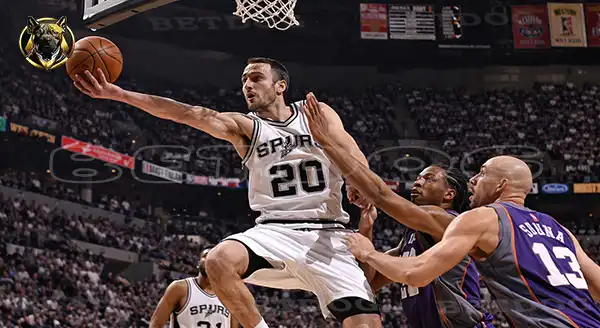 มานู จิโนบิลี่ คือหัวใจแชมป์หรือแค่ตัวประกอบ